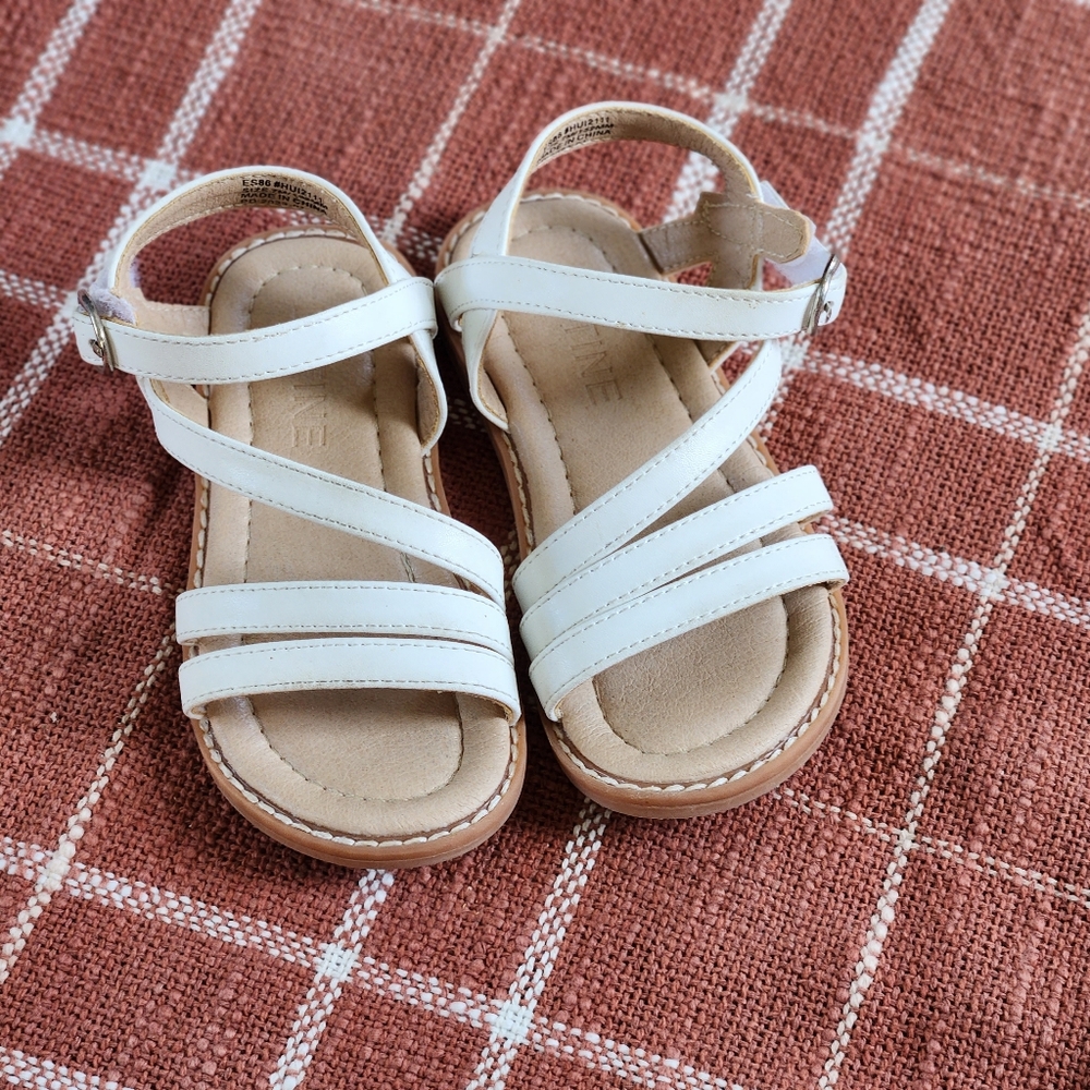 Toddler girl sandal, white, size 7